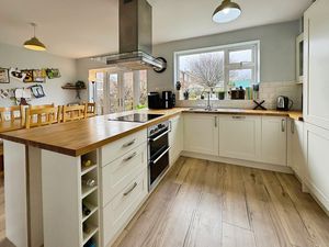 Photo 10- click for photo gallery